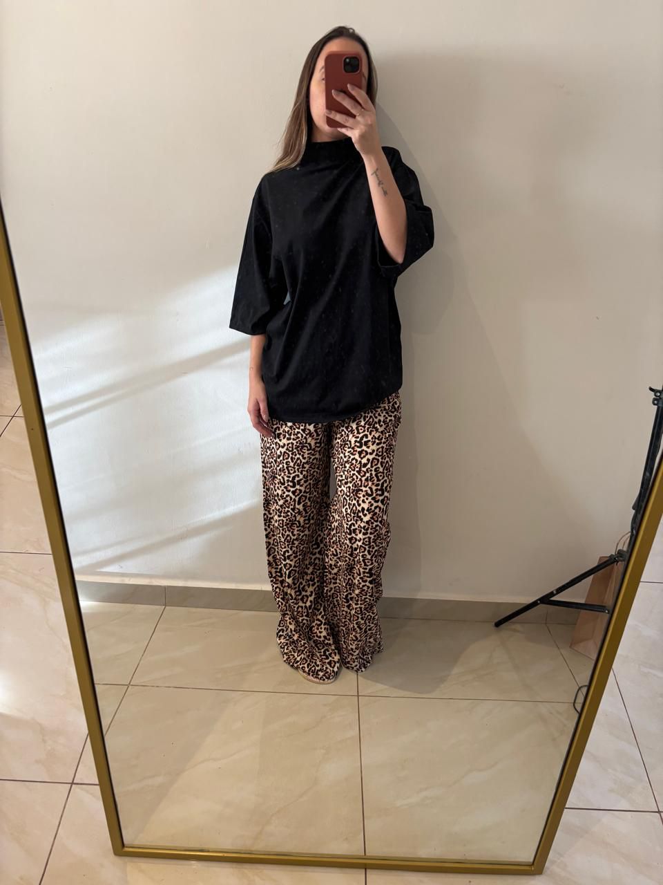 CALÇA LIORA PANTALONA ONÇA - Milla