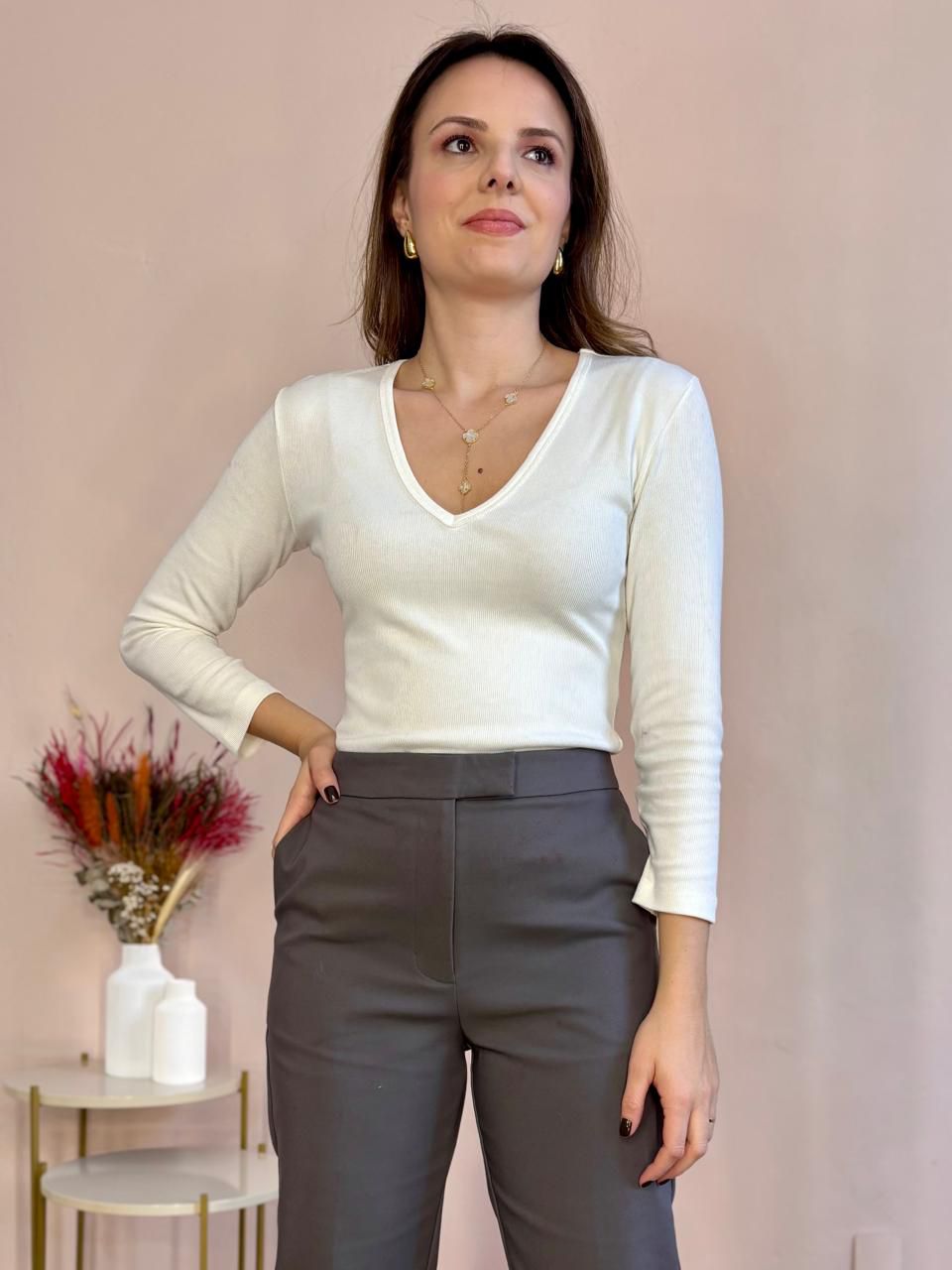 Blusa Alvy Decote V - Offwhite - DONNA LELLA