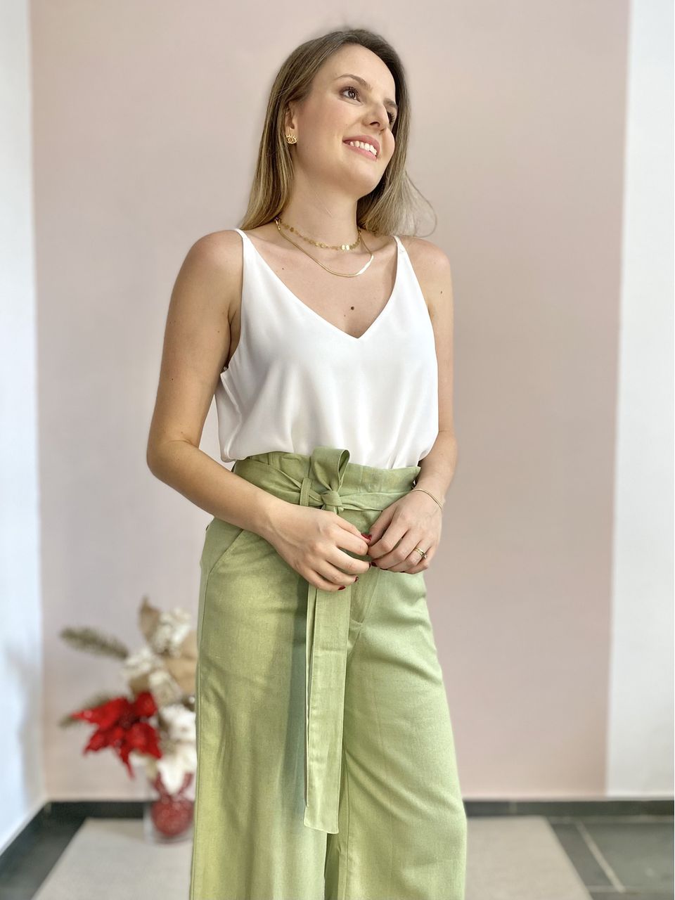 Regata Hibisco Básica Crepe - Branca - DONNA LELLA