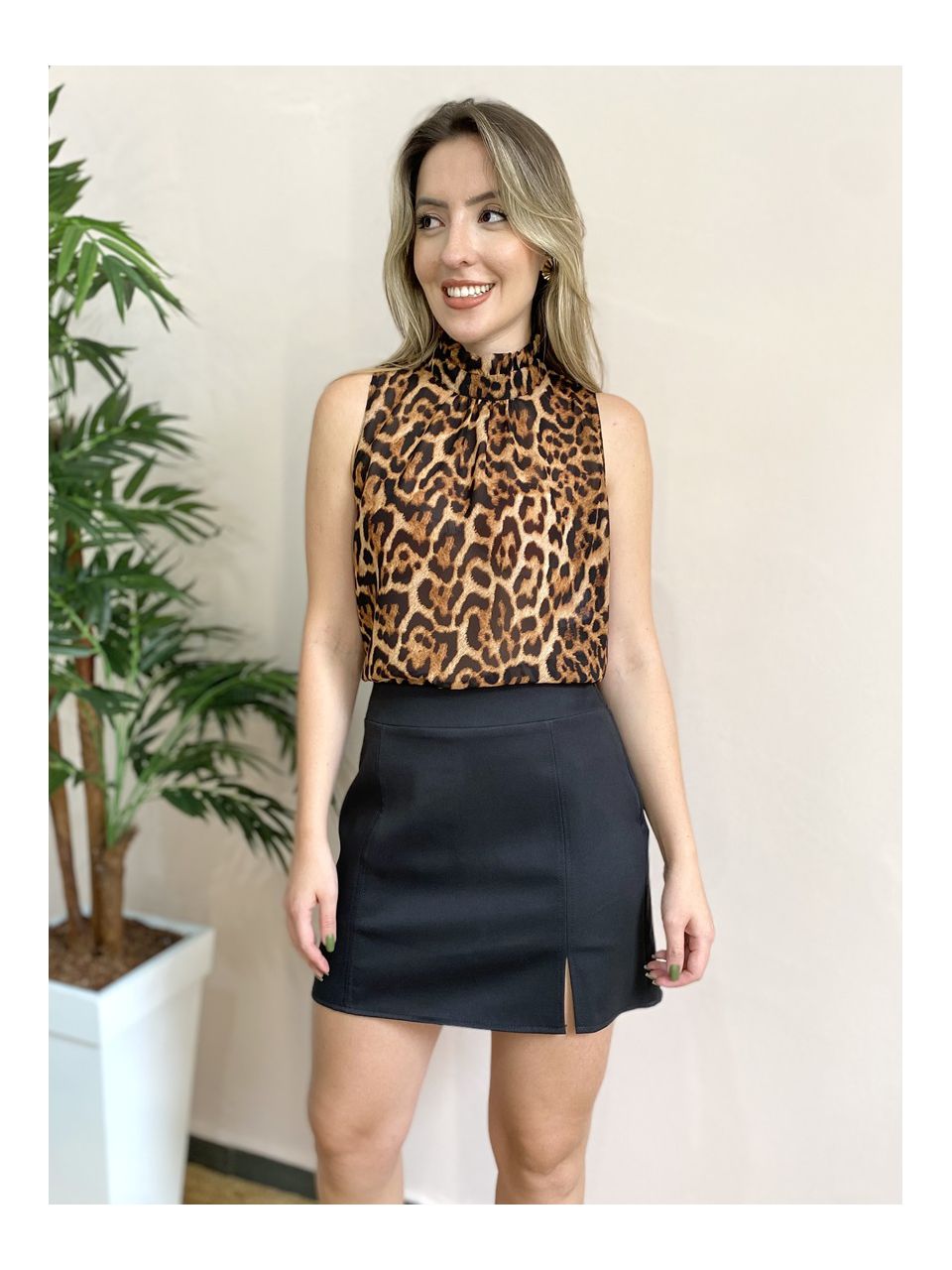 Shorts Saia Crepe - Preto - DONNA LELLA