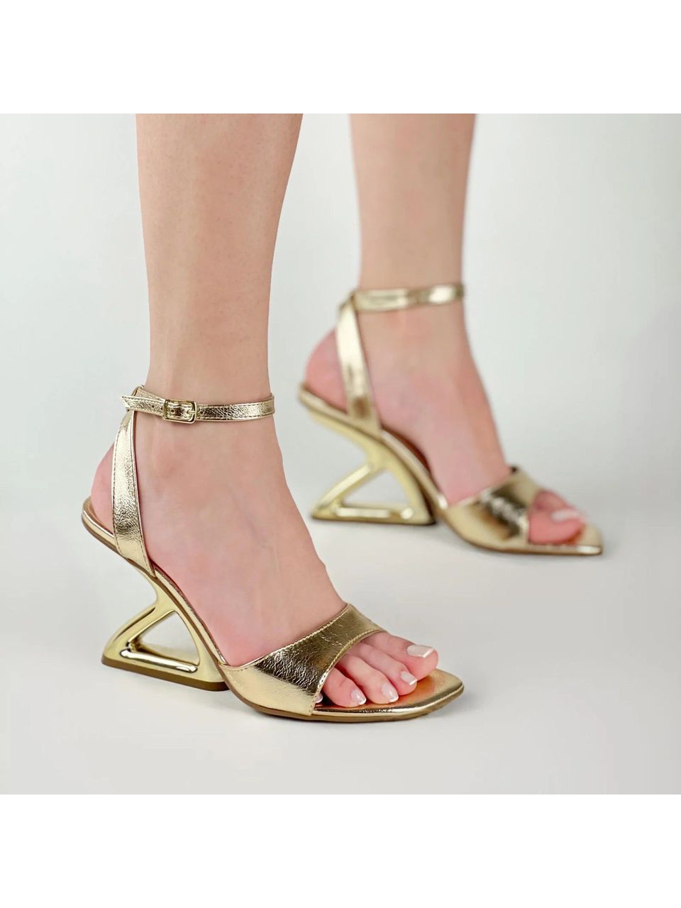 Salto Belga - Ouro Light - ELL PASSOS CALÇADOS