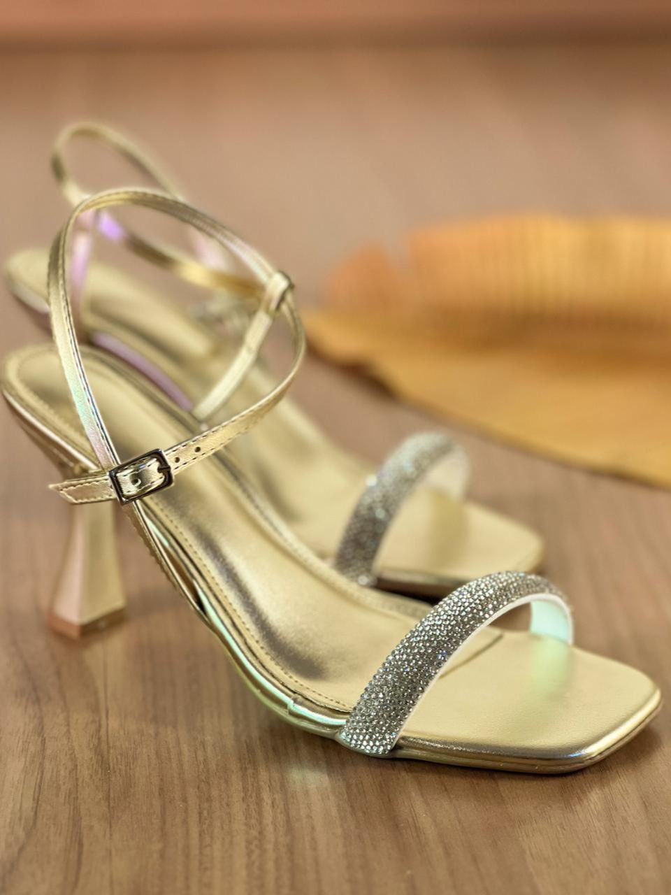 Sandália Salto Pintado Ouro Light - ELL PASSOS CALÇADOS