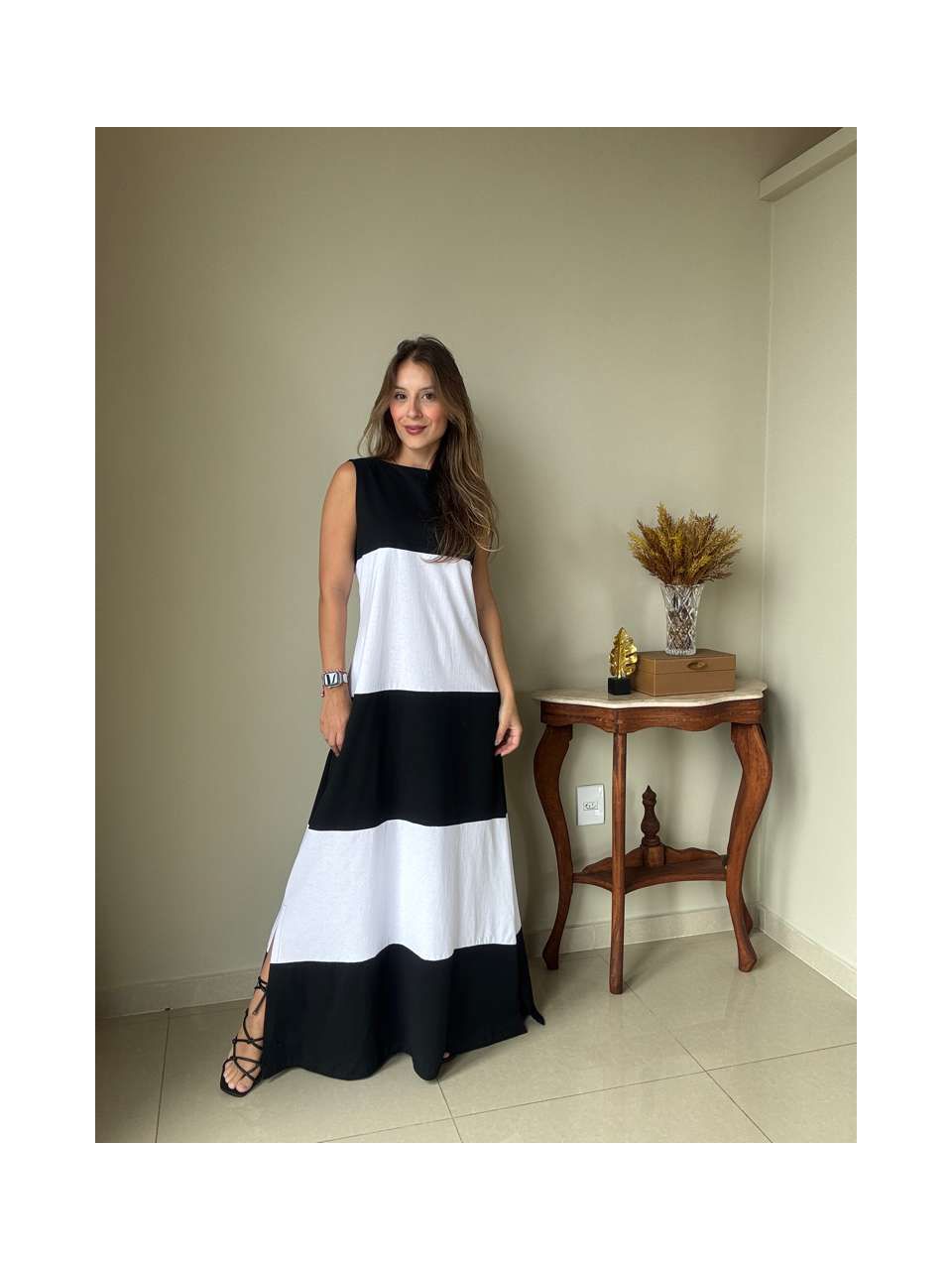 Vestido Roberta Preto e Branco - Empório Leal