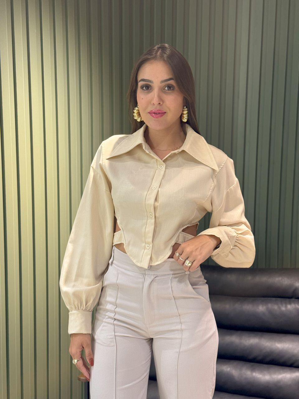 CROPPED CAMISA ZARA AREIA - 0012570086 - ISABELA MENEZES