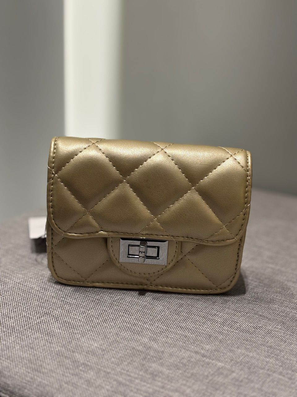 BAG ANTONELA PP DOURADO - 0002300012 - ISABELA MENEZES