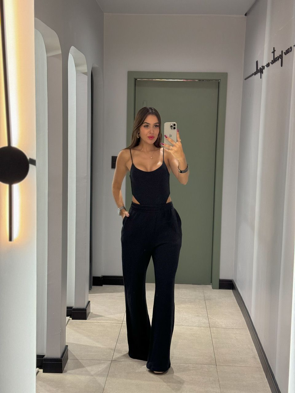 CONJUNTO LILIAN CAVADO PRETO - 0012710004 - ISABELA MENEZES