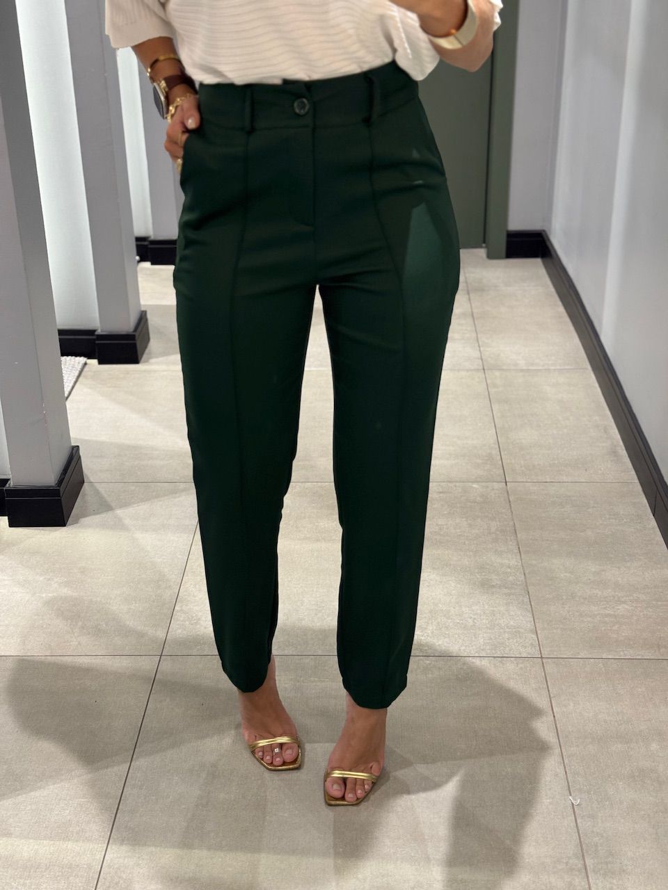 CALÇA MAIA ALFAIATRARIA VERDE MILITAR - 0013080149 - ISABELA MENEZES