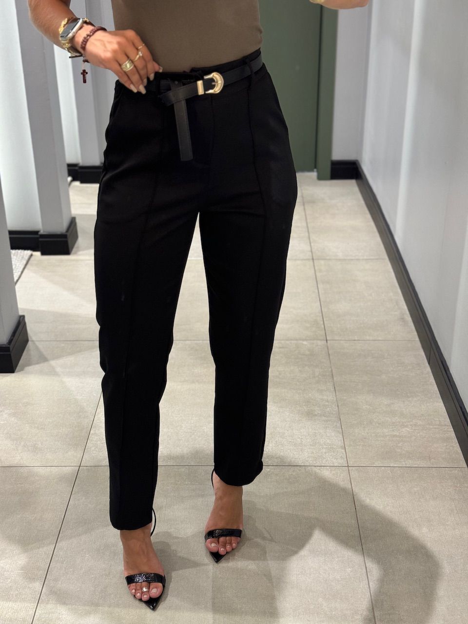 CALÇA MAIA ALFAIATRARIA PRETO - 0013080004 - ISABELA MENEZES