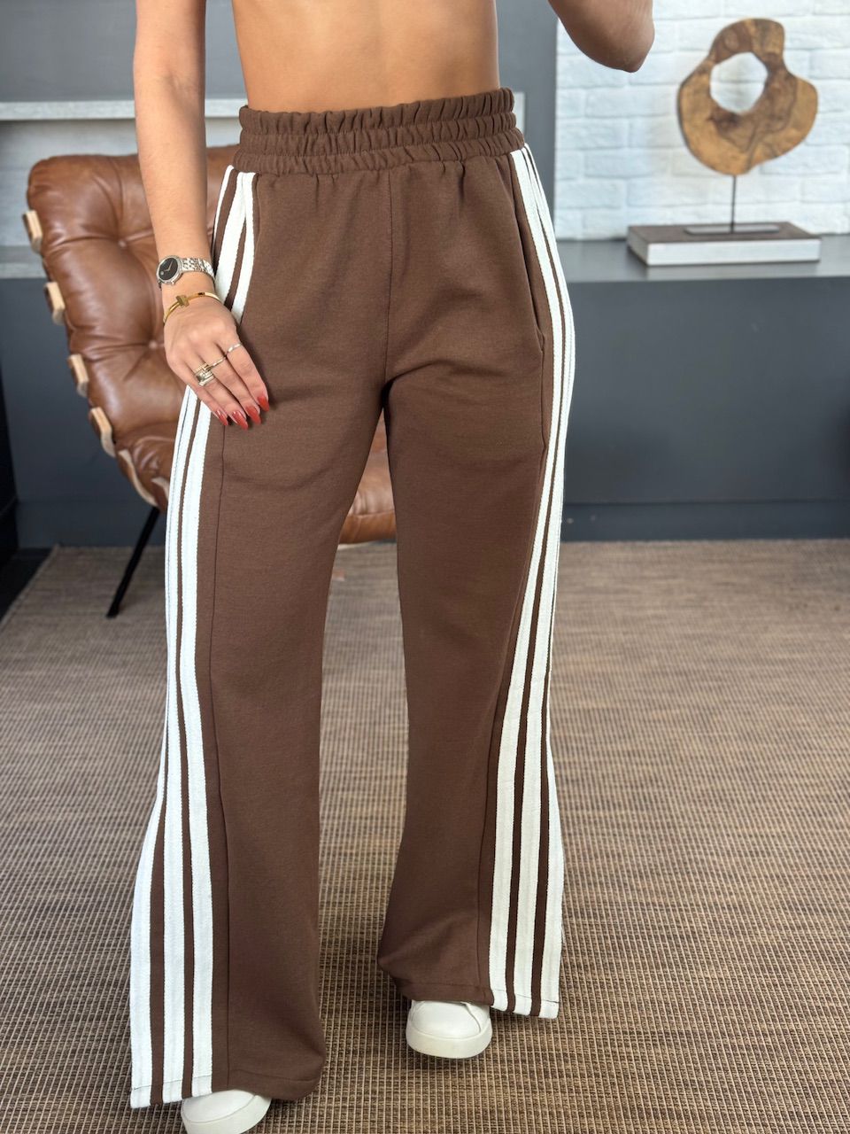 CALCA ADIDAS PANTALONA MARROM - 0013780020 - ISABELA MENEZES