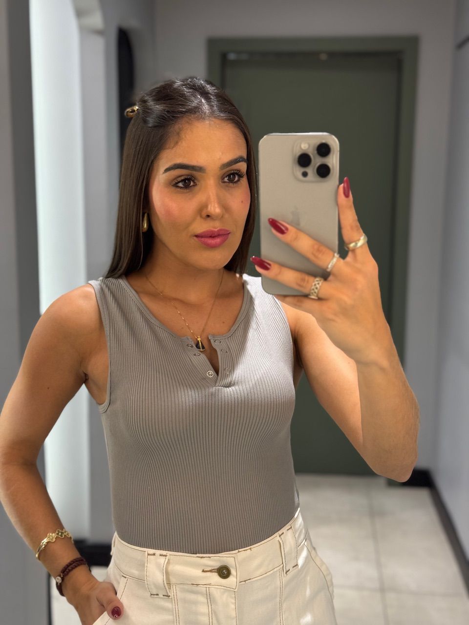 REGATA JADE CAVADA CINZA - 0013540121 - ISABELA MENEZES