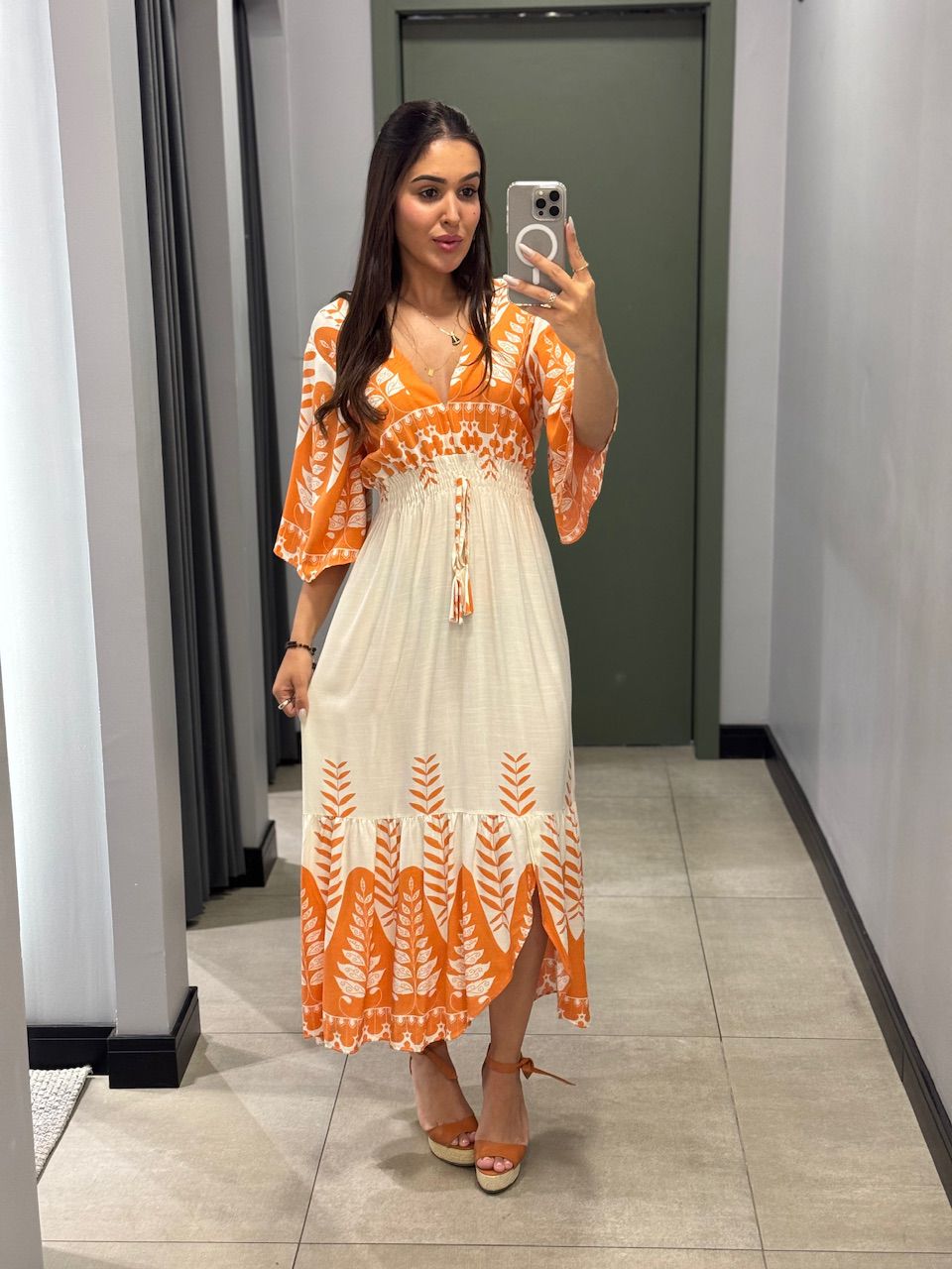 VESTIDO ISIS BRANCO E LARANJA - 0011710135 - ISABELA MENEZES