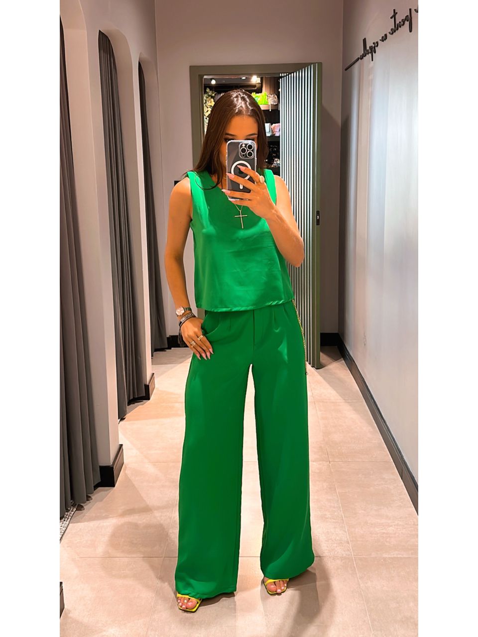 CONJUNTO ALFAIATARIA CALÇA PANTALONA VERDE - 0002... - ISABELA MENEZES
