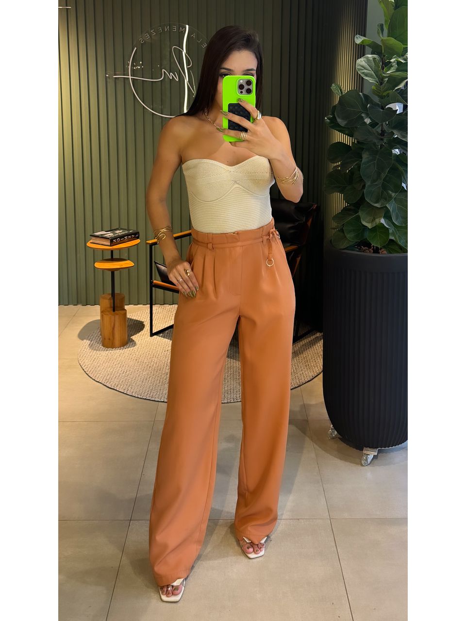 CALÇA PANTALONA ALFAIATARIA TERRA COTA - 000715002... - ISABELA MENEZES