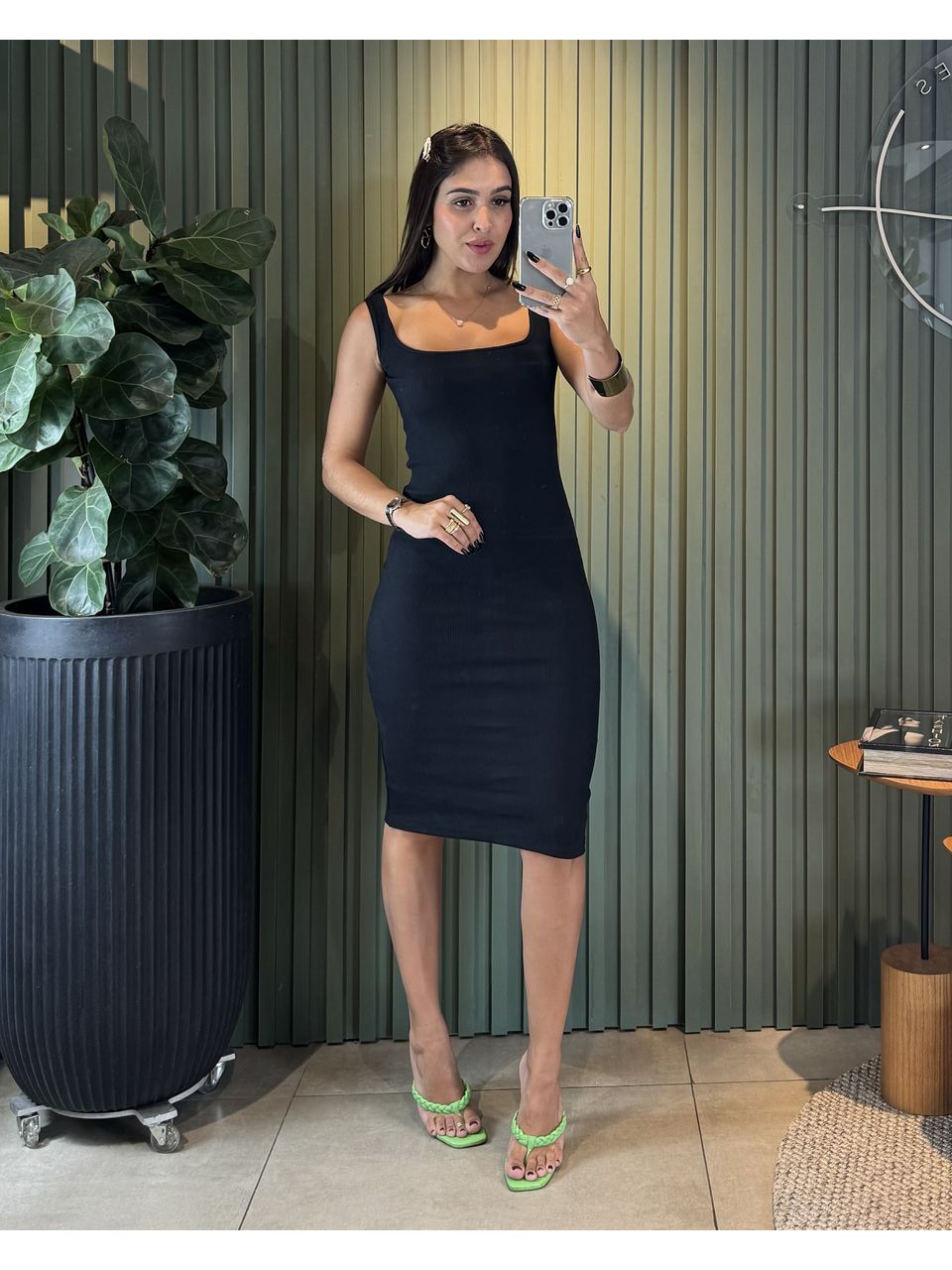 VESTIDO MAVIE PRETO - 0011950004 - ISABELA MENEZES