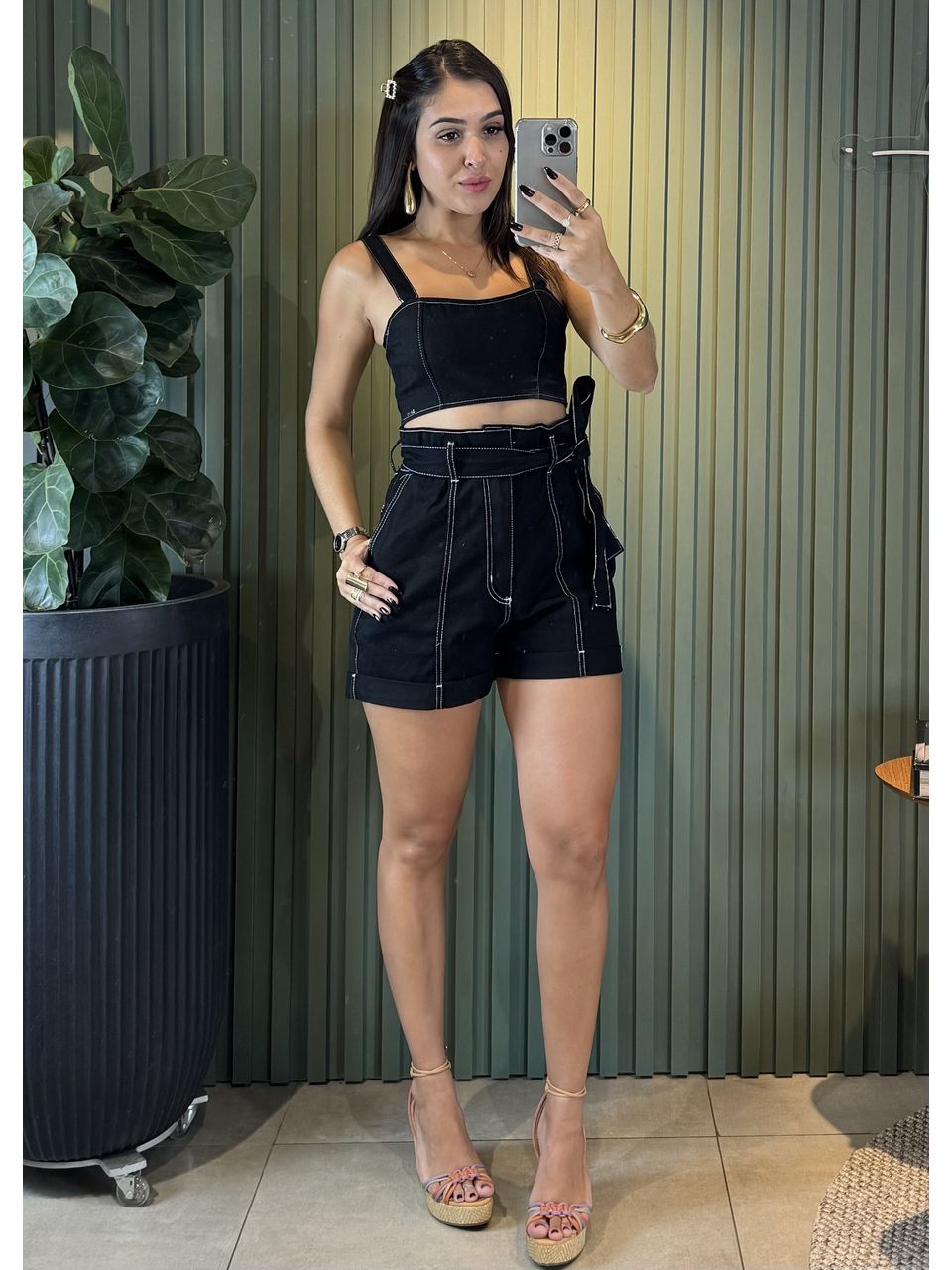 CROPPED BYA PRETO - 0011800004 - ISABELA MENEZES