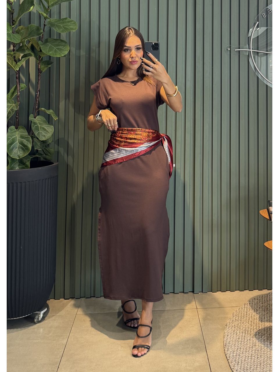 VESTIDO MUSCLE TEE MARROM - 0012410020 - ISABELA MENEZES
