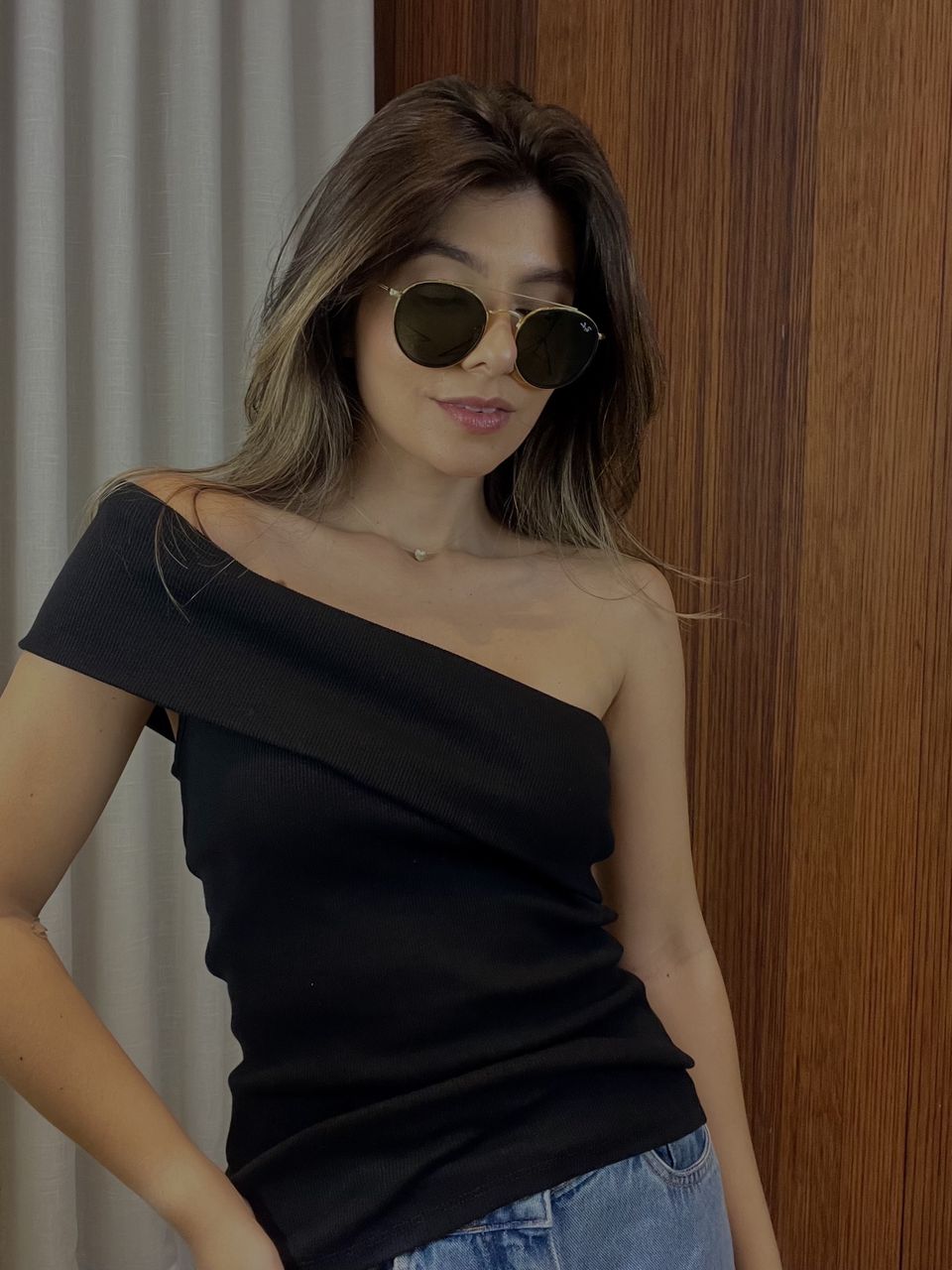 Blusa Ombro Único Preta