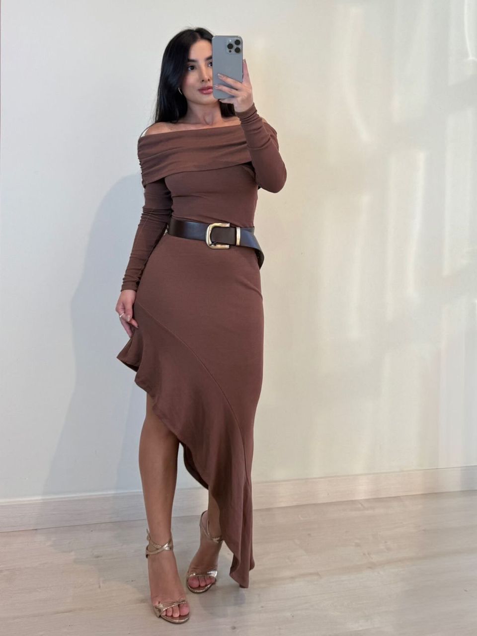 VESTIDO OMBRO A OMBRO COM BABADO - Larih Mercurio