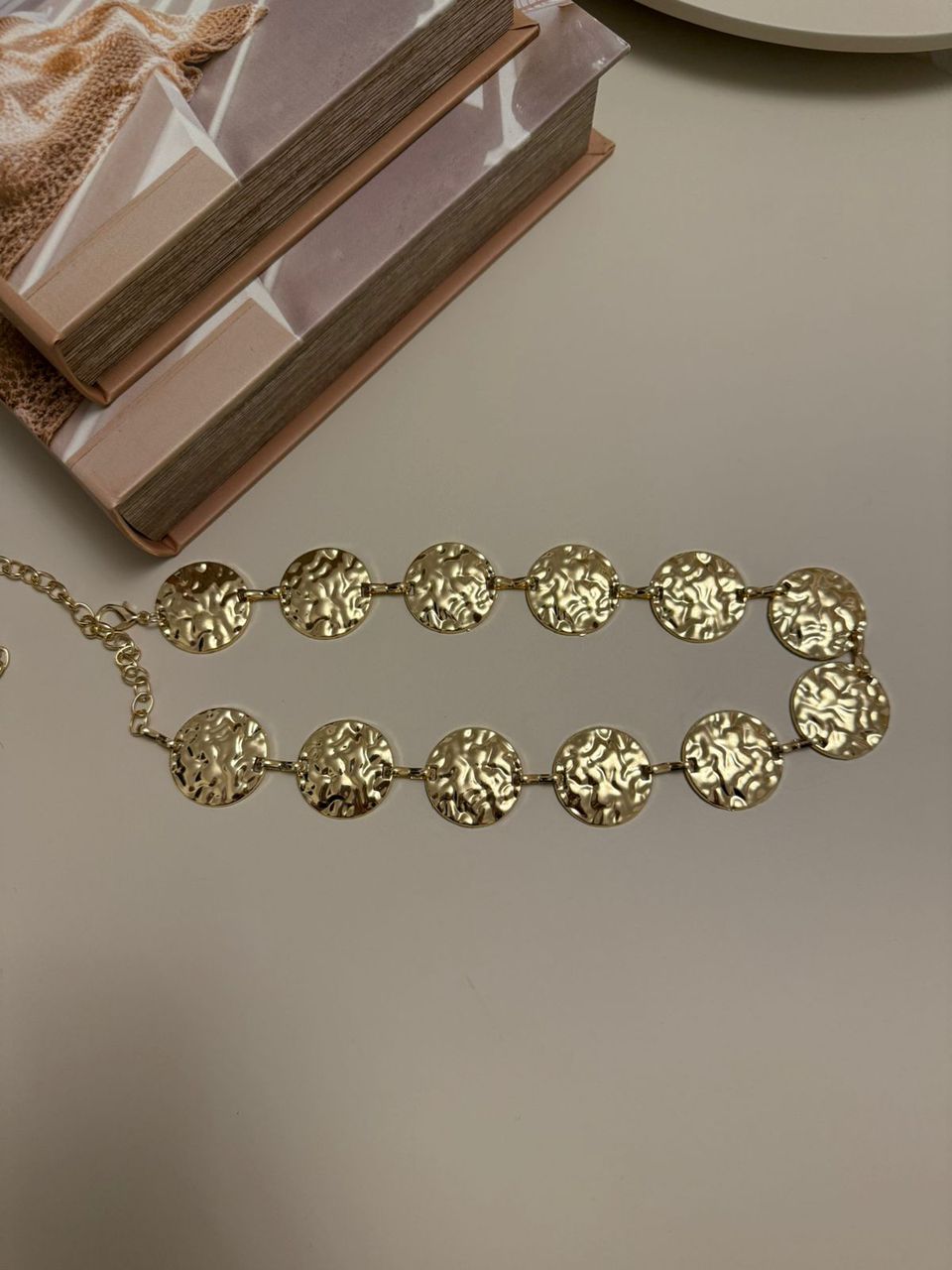 CINTO CORRENTE MARTELADA DOURADO - Larih Mercurio