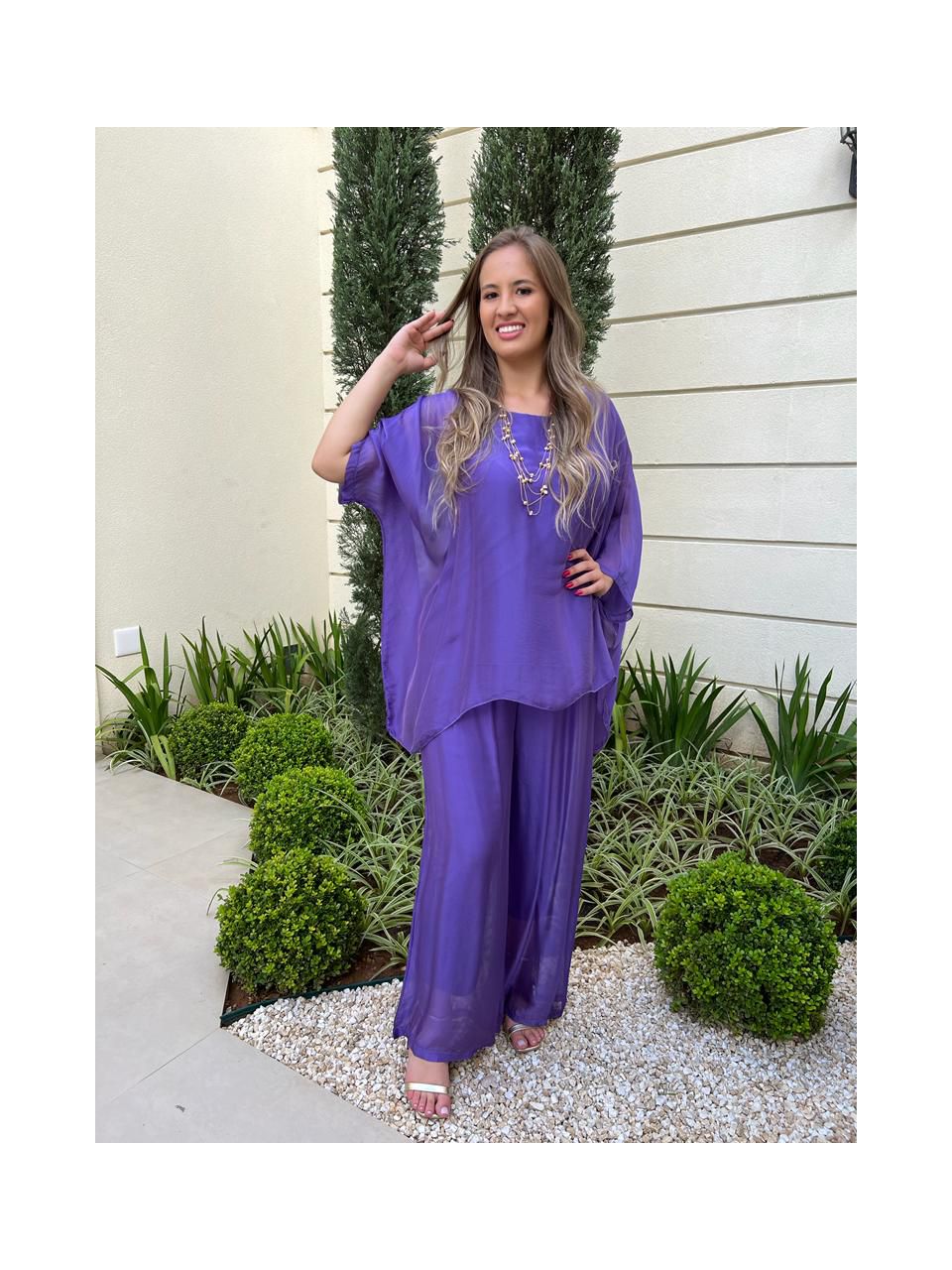 Conjunto Theodora Seda Italiana Roxo