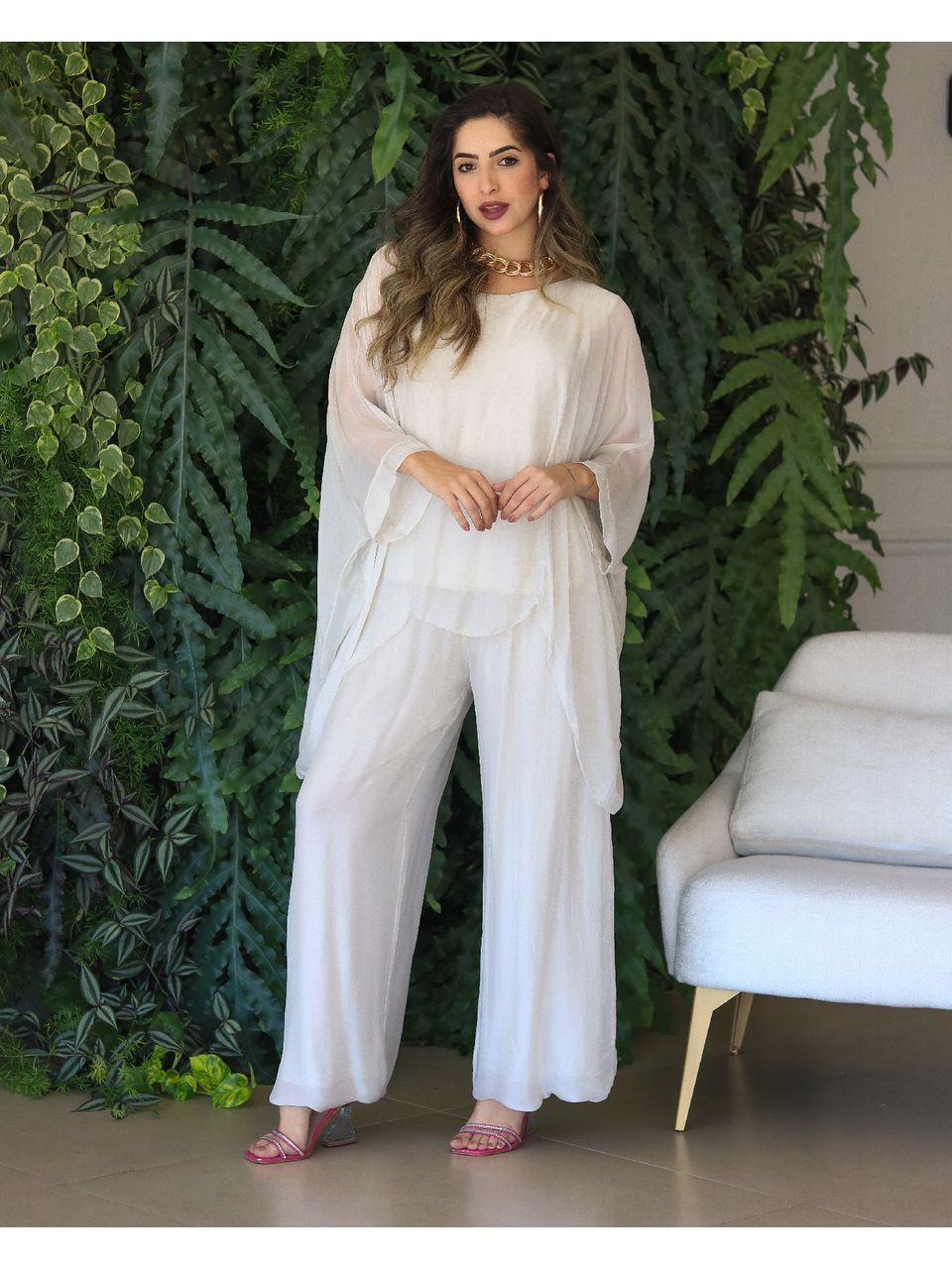 Conjunto Theodora Seda Italiana Bege