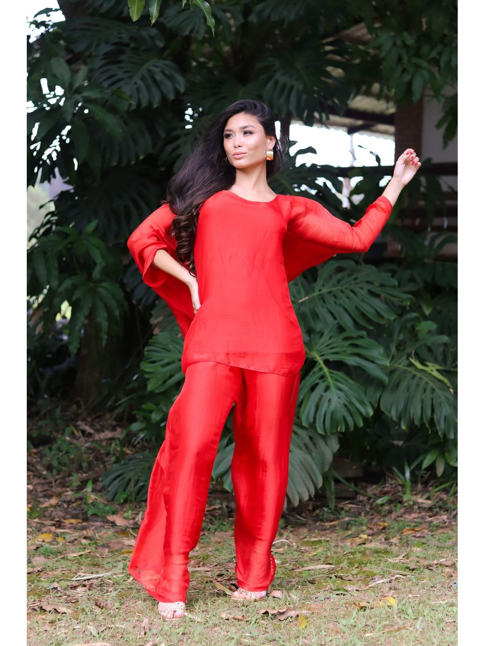 Conjunto Theodora Seda Italiana Vermelho