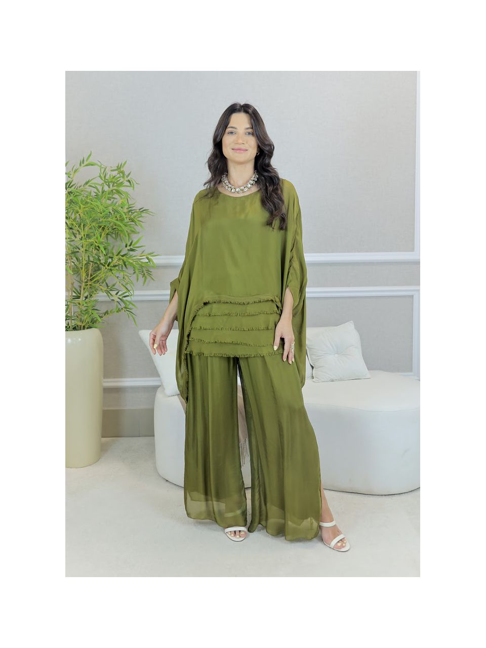 CONJUNTO ZINIA PISTACHE SEDA ITALIANA