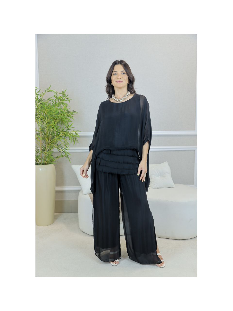 CONJUNTO ZINIA PRETO SEDA ITALIANA 