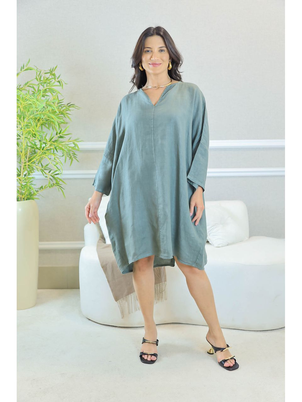 MAX BATA VIVIENE MILITAR