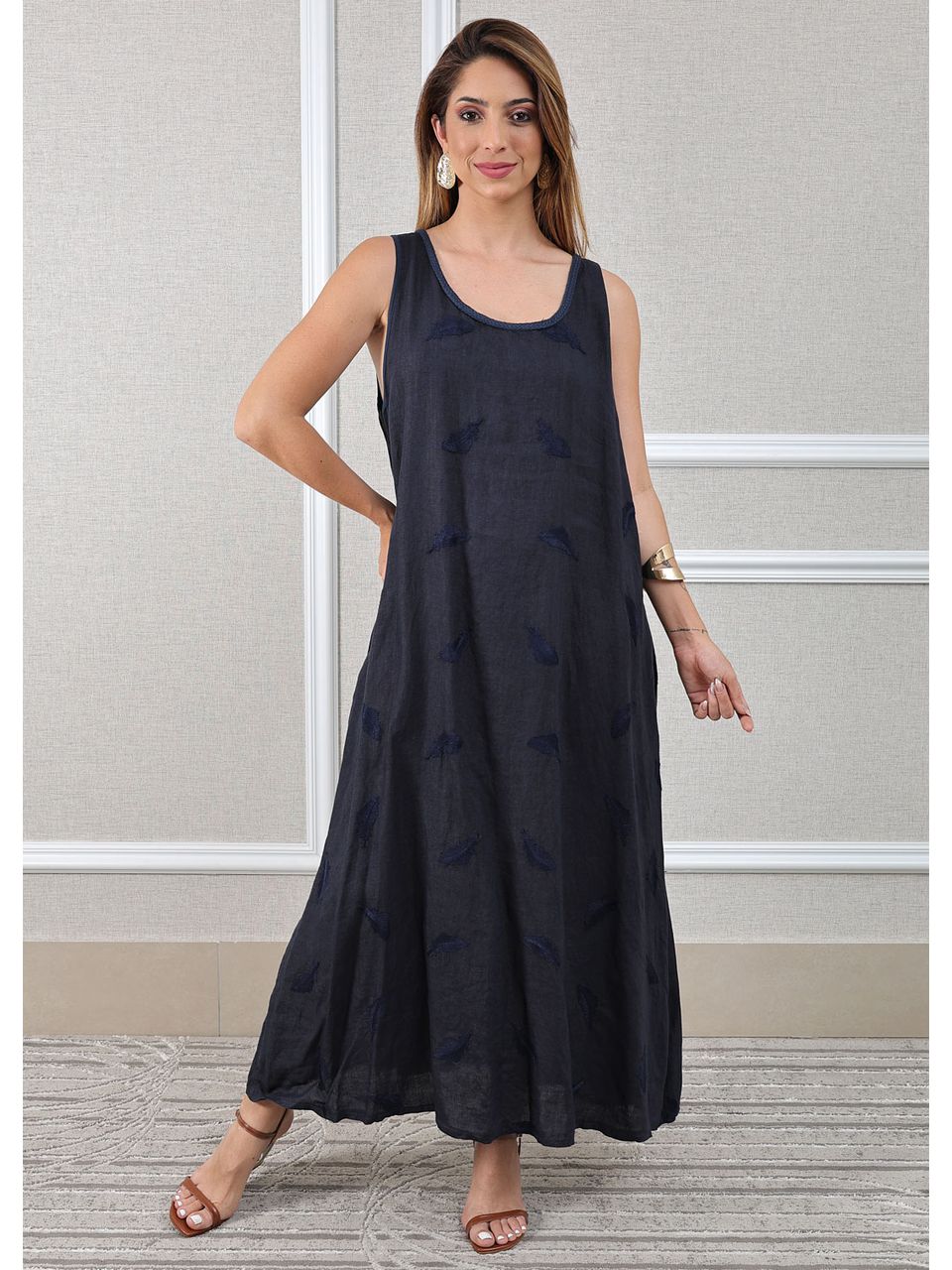 Vestido Emília Linho Italiano Azul Marinho .