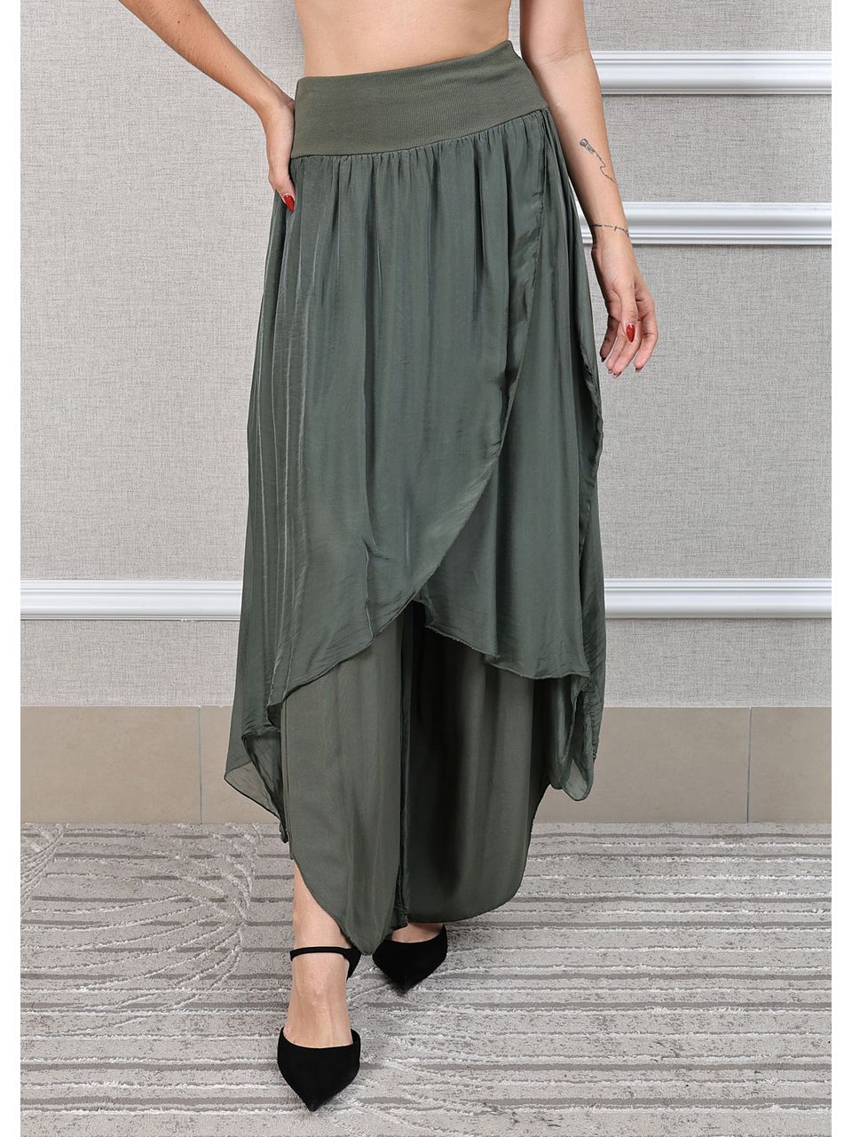 Calça Lara Seda Italiana Verde Militar