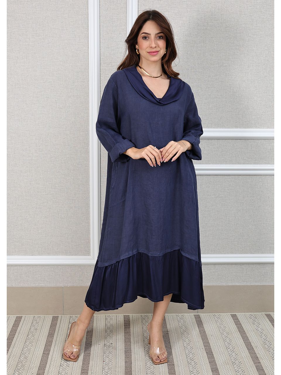Vestido Leticia Linho Italiano Azul Marinho .