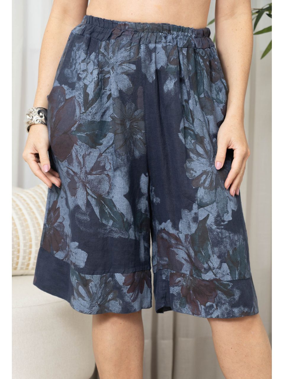 BERMUDA KAREN CJ MARINHO