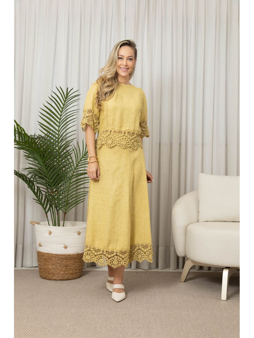 BATA KATIA AMARELO MILHO