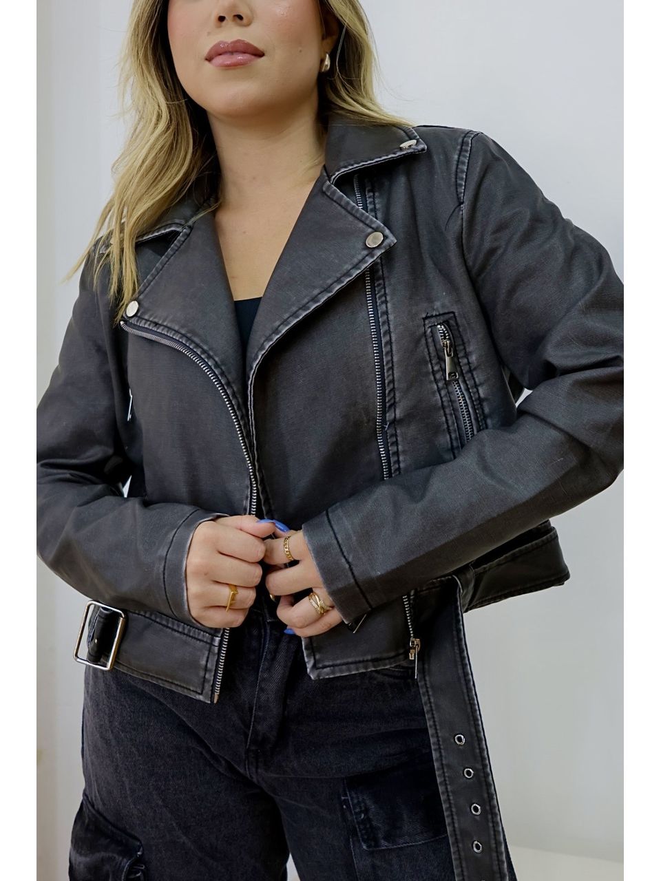 Jaqueta de Couro Feminina PU Estonada - 4030902030... - Loja Benditta