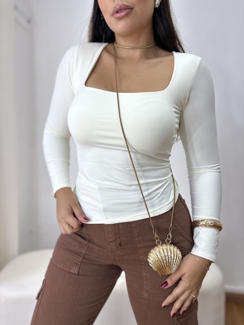 Blusa Manga Longa Decote Quadrado Poliamida Bia Of... - Loja Benditta