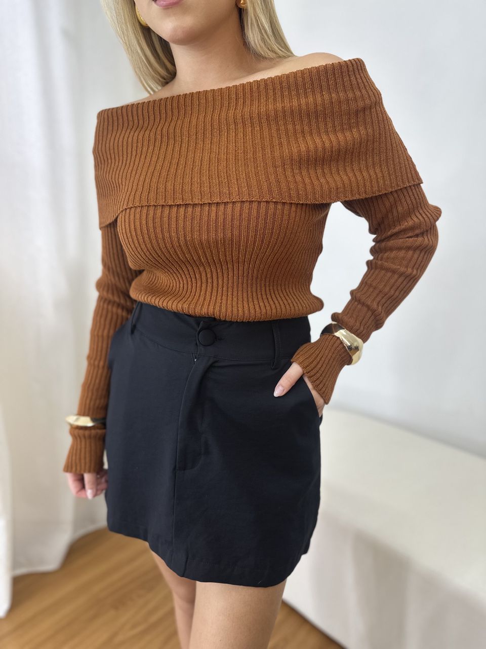 Blusa Feminina Tricot Ombro a Ombro Caramelo - Loja Benditta