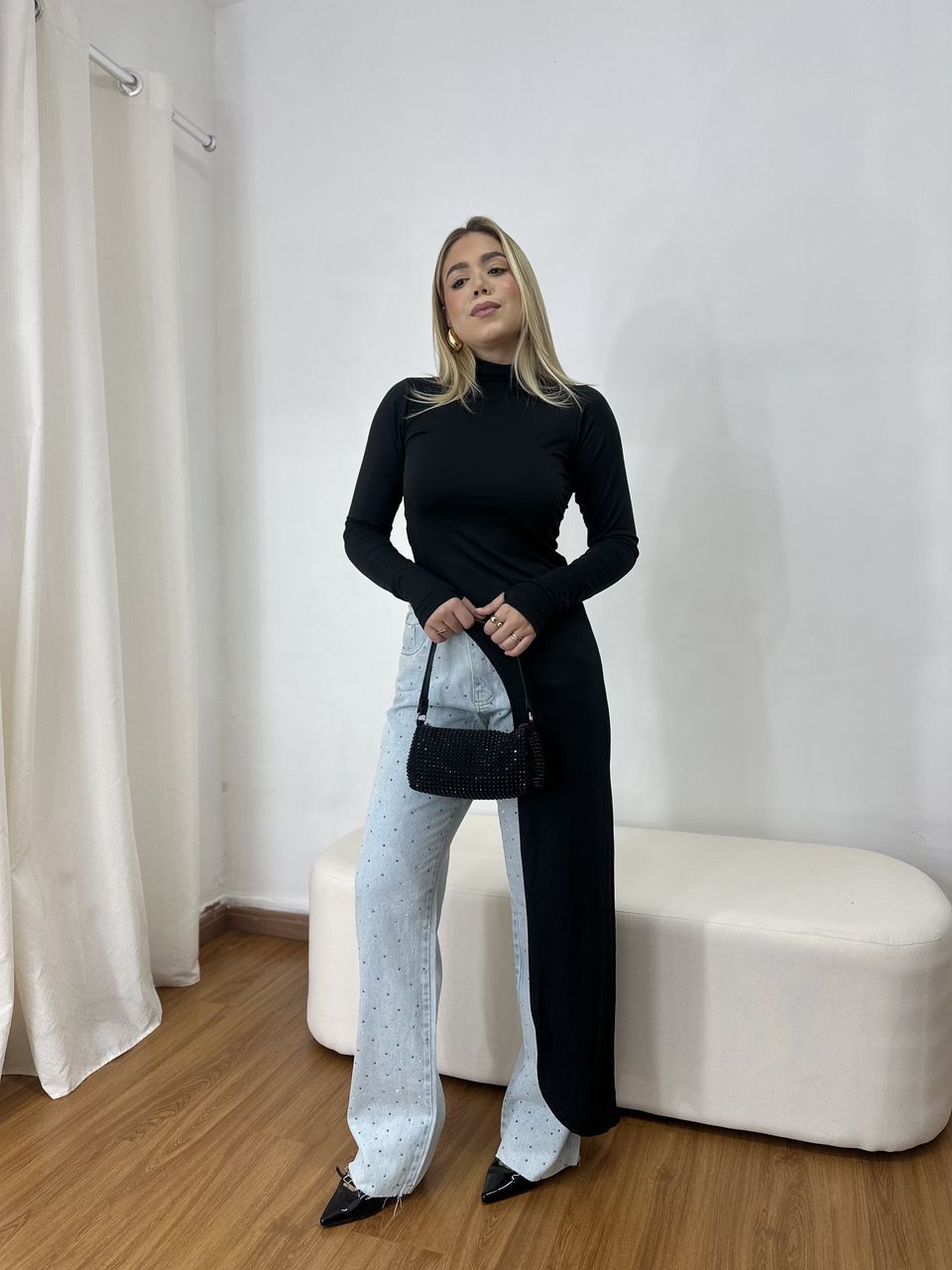 Blusa Feminina Alongada Assimétrica Preta - Loja Benditta