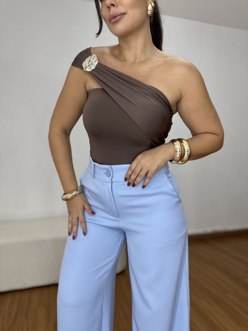 Body Nula Manga Detalhe Fivela Marrom - Loja Benditta