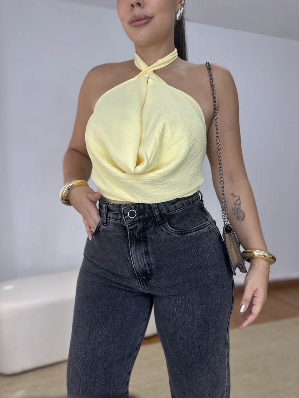 Blusa Feminina Multiformas Crepe Amarela - Loja Benditta