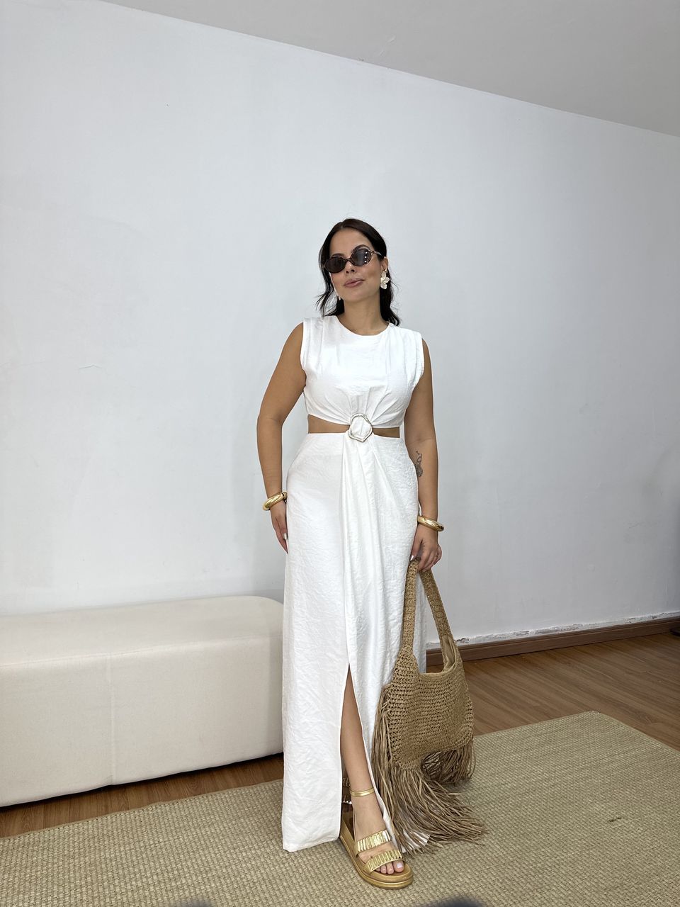 Vestido Longo Detalhe Fivela Off - Loja Benditta