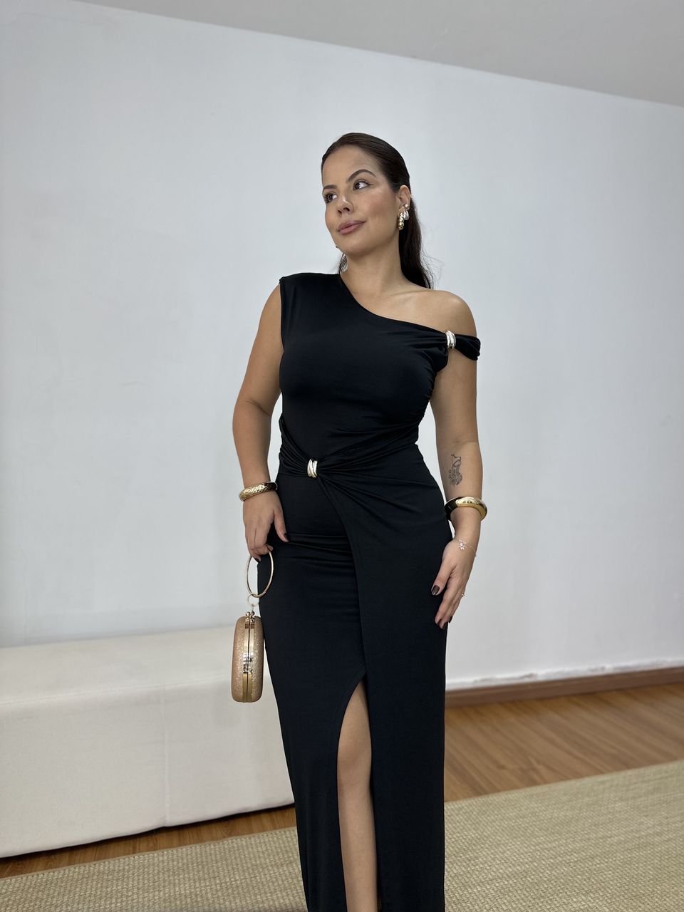 Vestido Detalhe Ombro Longo Preto - Loja Benditta