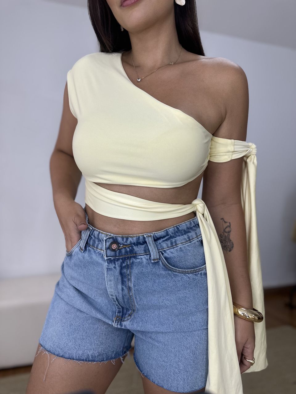 Cropped Laura Amarração Amarelo - Loja Benditta