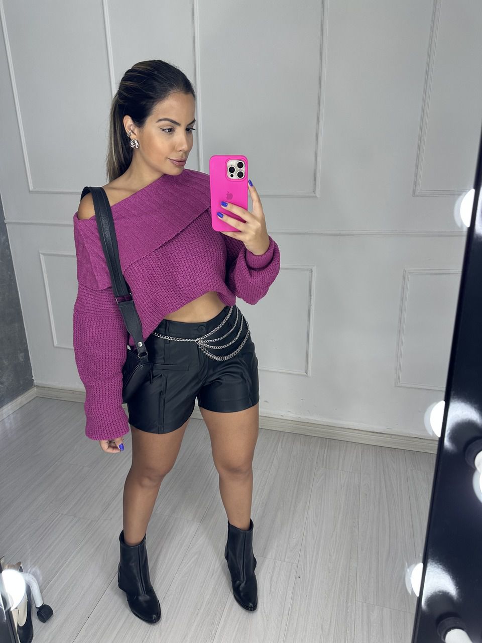 Short Couro Preto