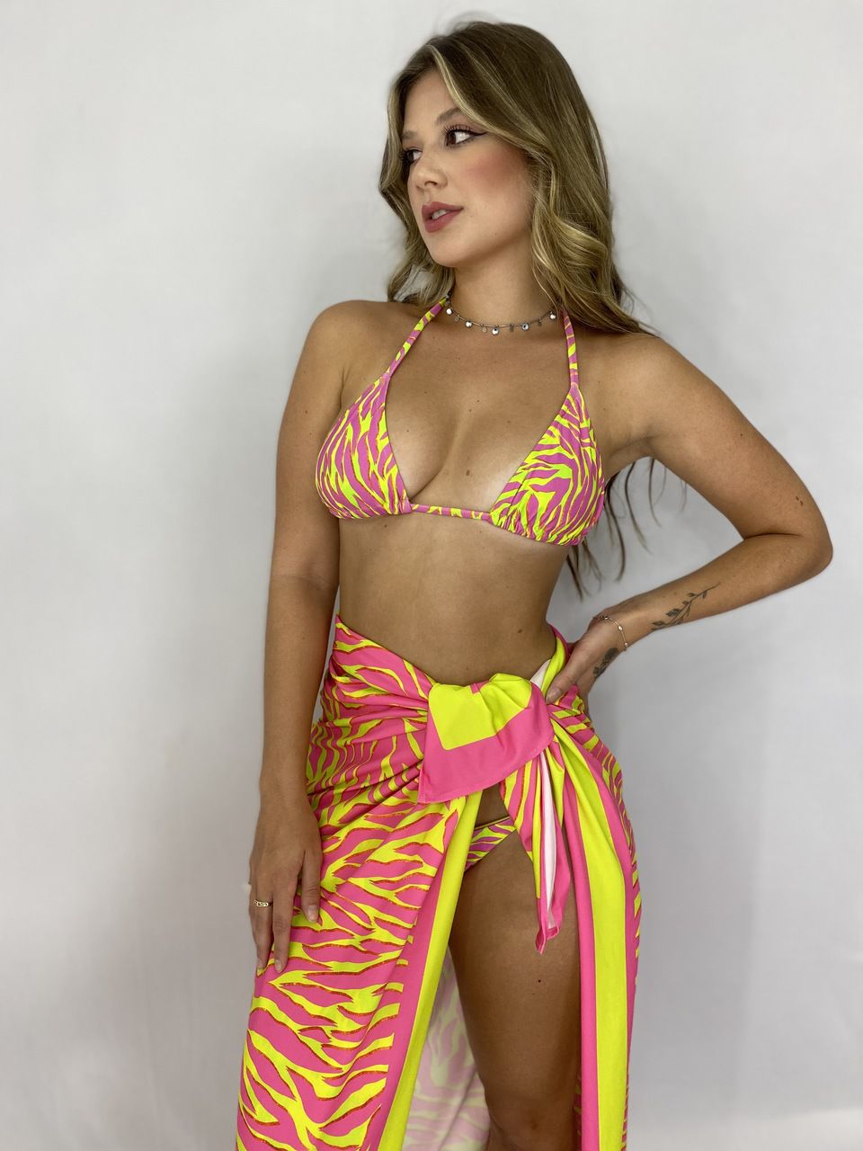 Pareô Zebra Pink e Verde - Loja Benditta