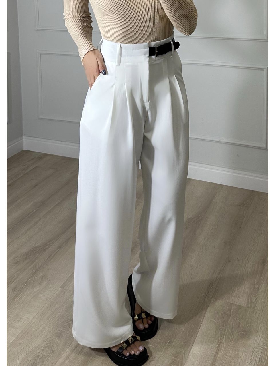 Calça Alfaiataria Junia - 2439 - MADONNA BASIC
