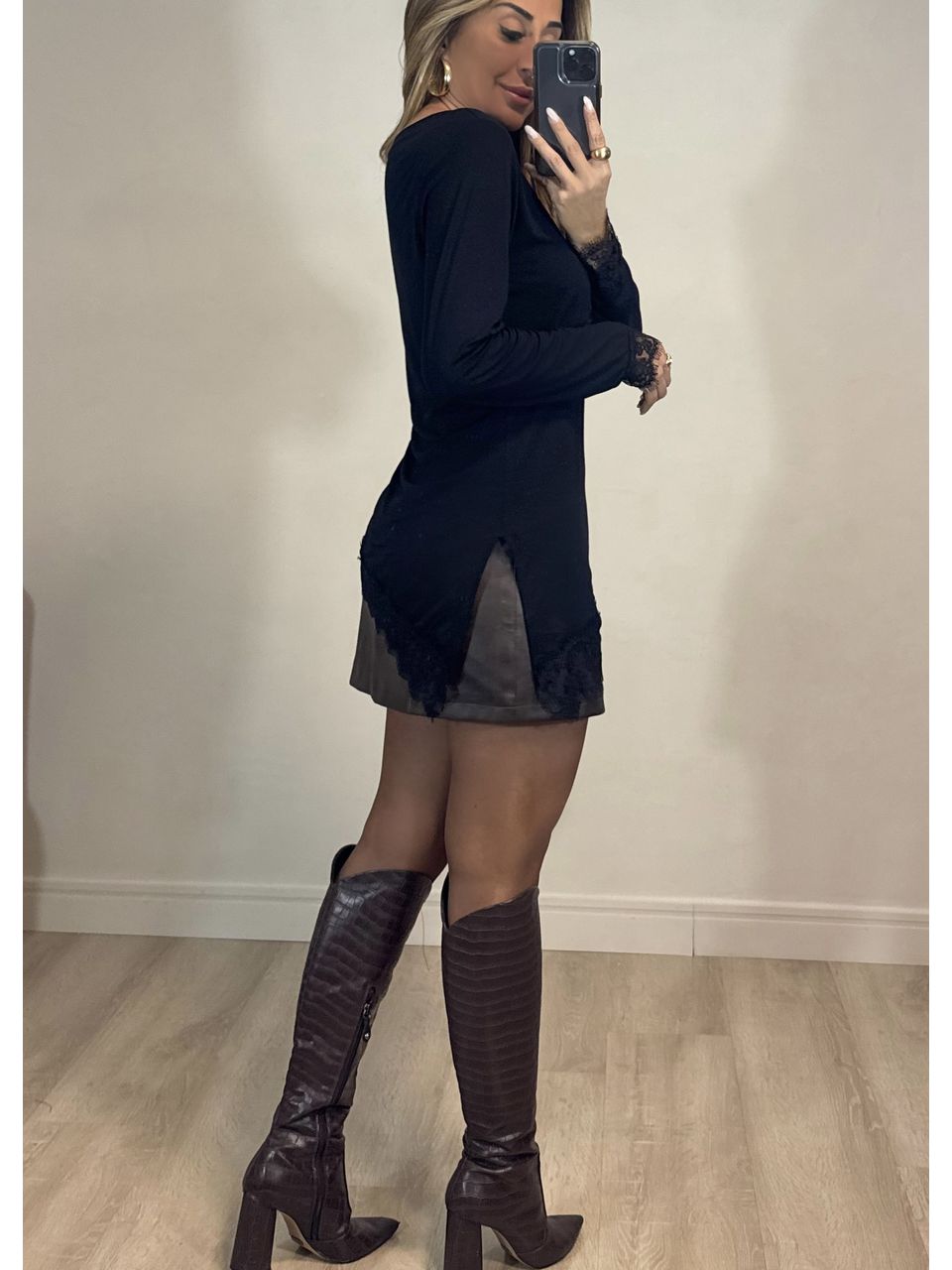 Blusa Assimetrica Renda