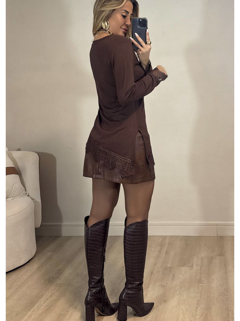 Blusa Assimetrica Renda