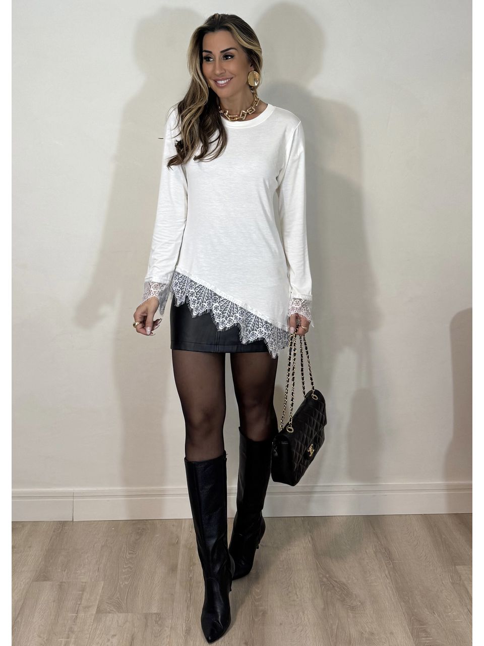 Blusa Assimetrica Renda