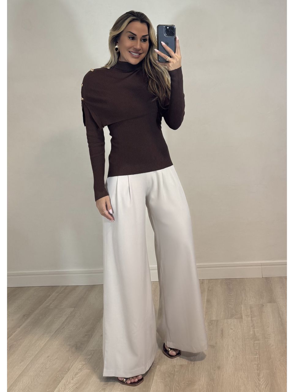 Blusa Tricot Gola Removível 